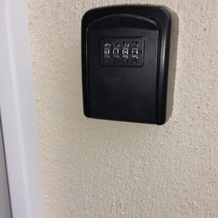 Votre Joli Cocon Avec Parking Gratuit Appartement *